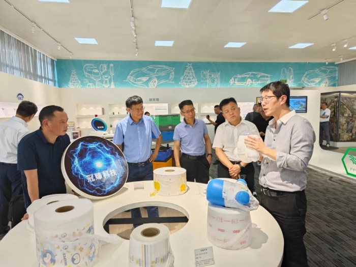 A delegation from the flame retardant Materials and Application Professional Committee of the China Plastics Processing Industry Association visited POLYROCKS